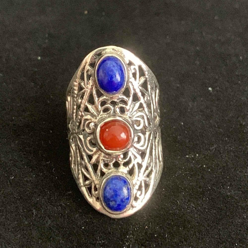 Silver Tone Intricate Design Ring with Blue & Red Stones size 6.25